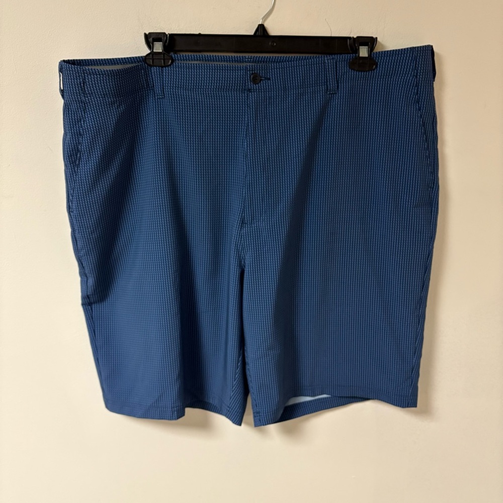 Ben Hogan Men’s Golf Shorts Polyester Blend stretch size 46 NWT